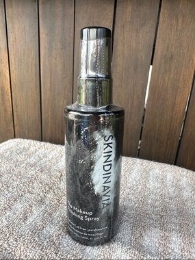 Skindinavia Makeup Finishing Spray - Women Skincare